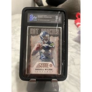 2012 Score #22 Russell Wilson Hot Rookies Signatures Rare 9